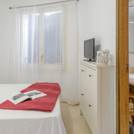 Luminoso Apartamento Cerca De La Playa Y Zona De Ocio Nocturno