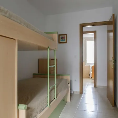 아파트 Luminoso Apartamento Cerca De La Playa Y Zona De Ocio Nocturno